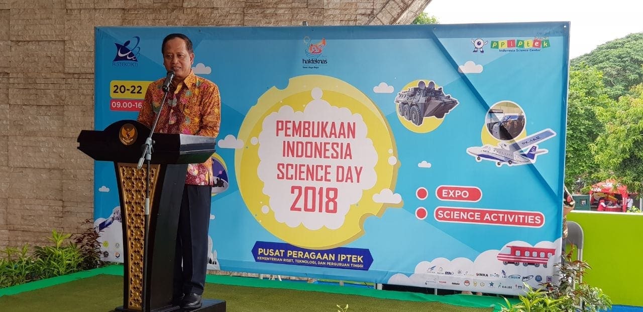 Mahasiswa FIT berpartisipasi pada acara Indonesia Science Day