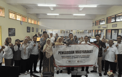 Abdimas Pelatihan Penggunaan Tools Analisis Sentiment untuk Guru SMK Negeri 3 Bandung